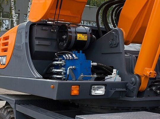 Экскаватор колесный UMG E140W